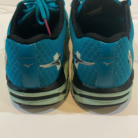 Mizuno Wave Inspire 10 Running Shoe Size 7 - Picture 11 of 14